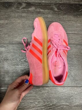 Women’s Adidas Gazelle